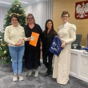 photo_5395765387200238035_y_original